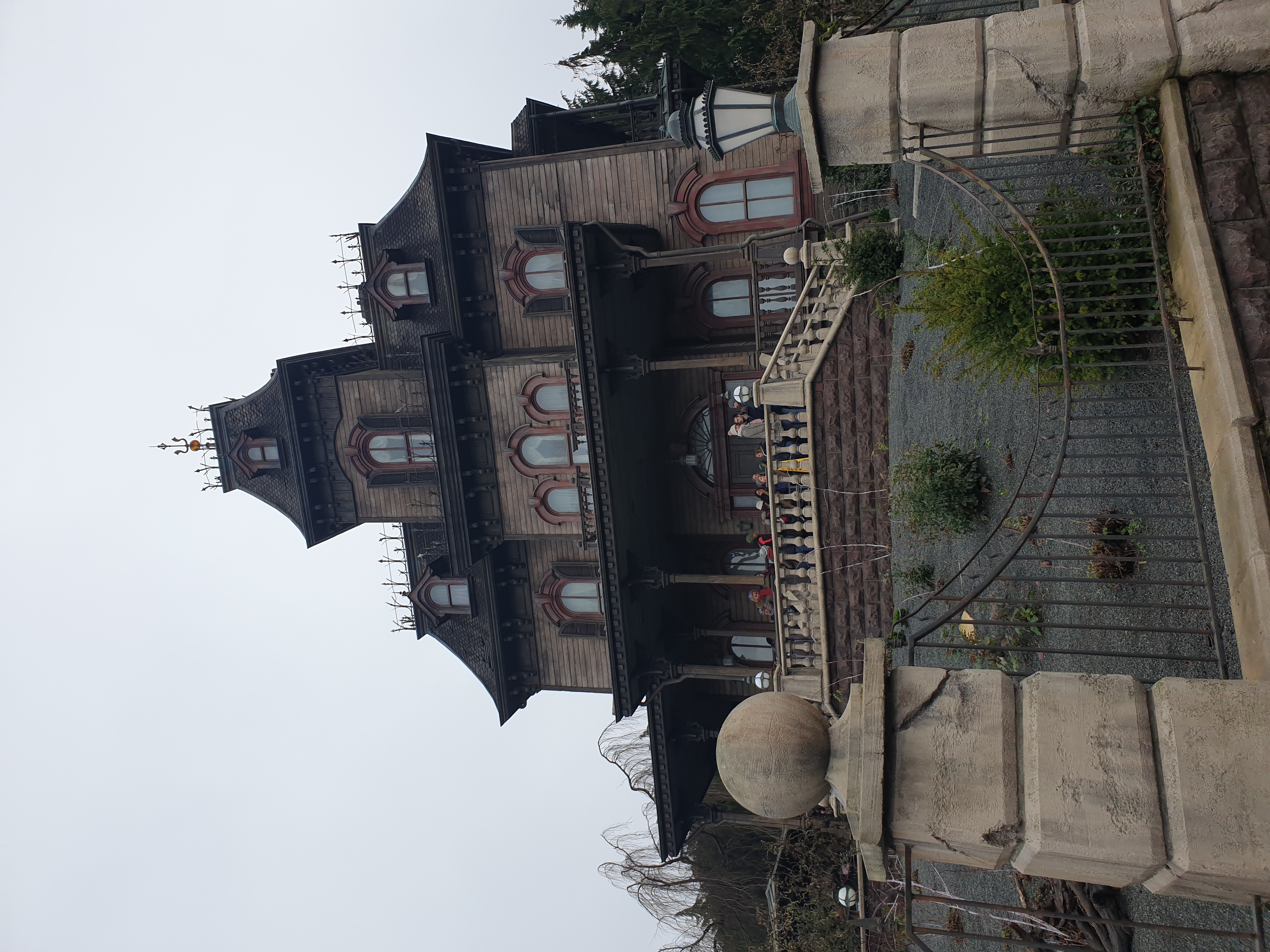L'Attraction d'Haunted Mansion à Disneyland Paris, Marne-la-Valée, en France